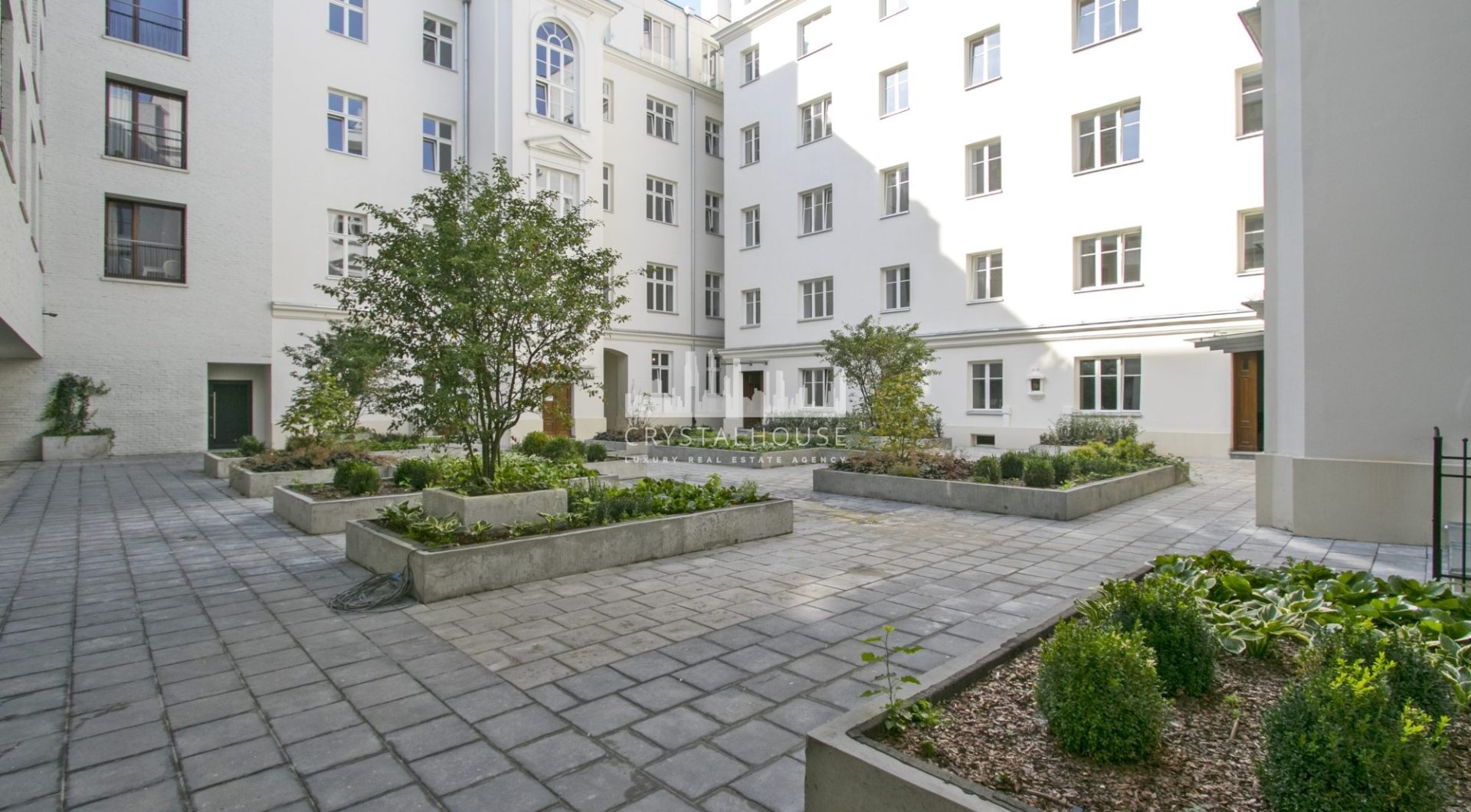 Kamienica Koszykowa 49A - prestiż i elegancja w najlepszej lokalizacji w centrum Warszawy