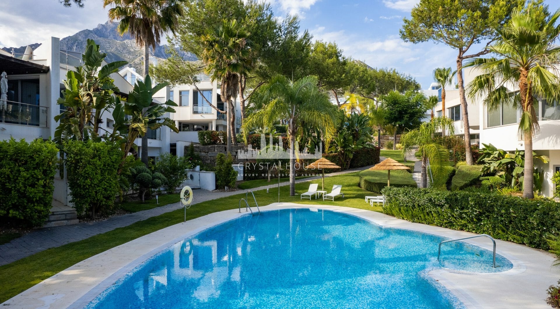 Bliźniacza willa na sprzedaż w Meisho Hills, Marbella Golden Mile