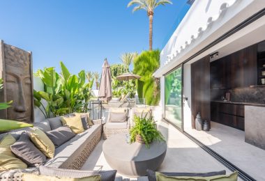 Dom szeregowy na sprzedaz w El Oasis Club, Marbella