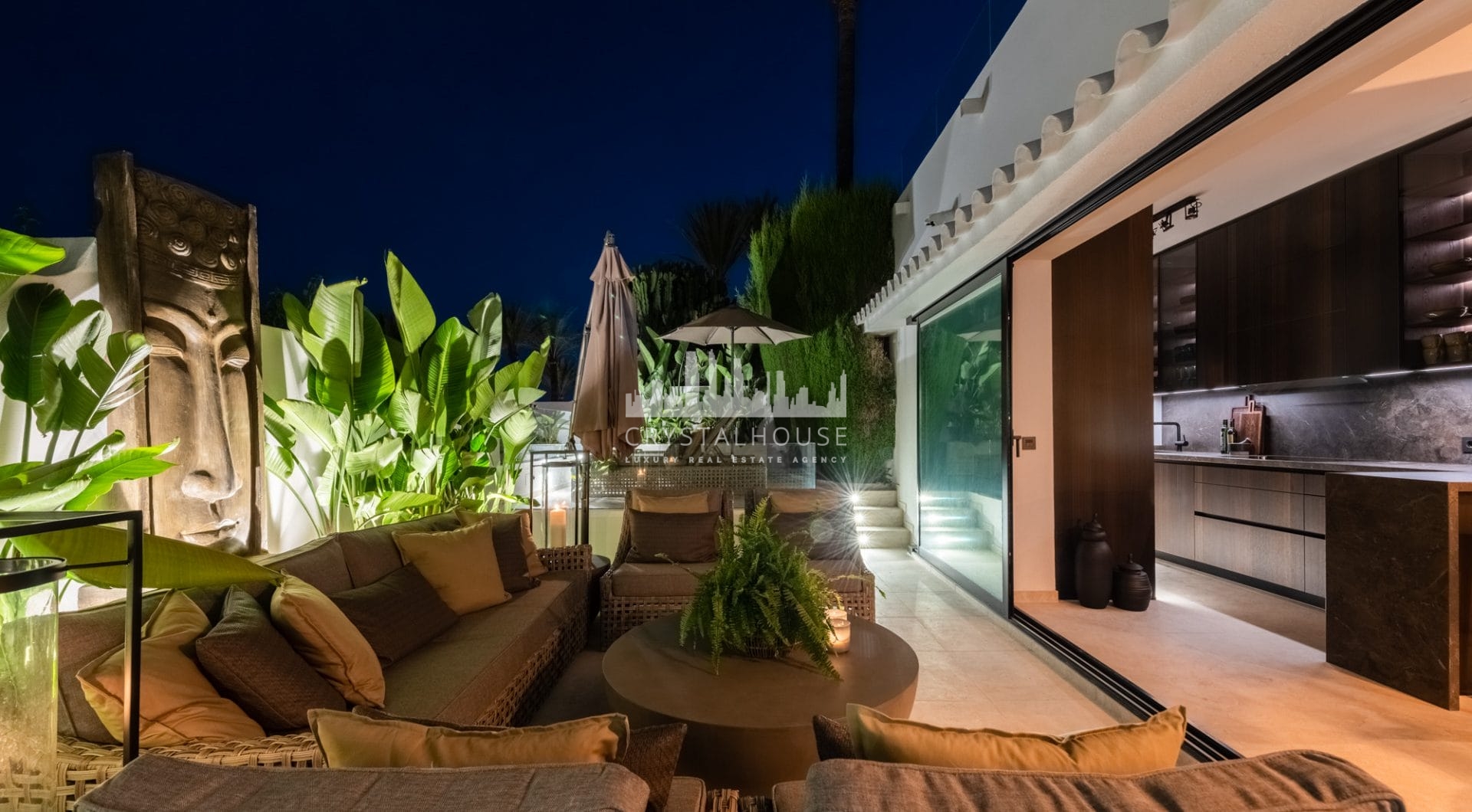 Dom szeregowy na sprzedaz w El Oasis Club, Marbella
