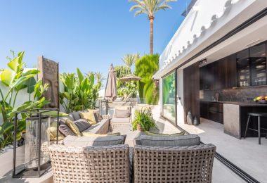 Dom szeregowy na sprzedaz w El Oasis Club, Marbella