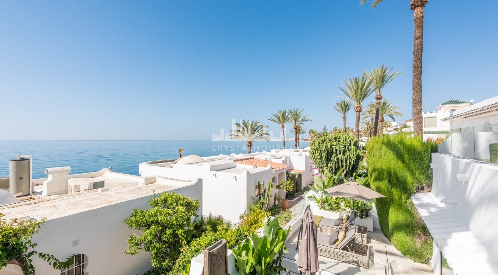 Dom szeregowy na sprzedaz w El Oasis Club, Marbella