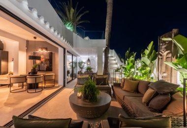 Dom szeregowy na sprzedaz w El Oasis Club, Marbella