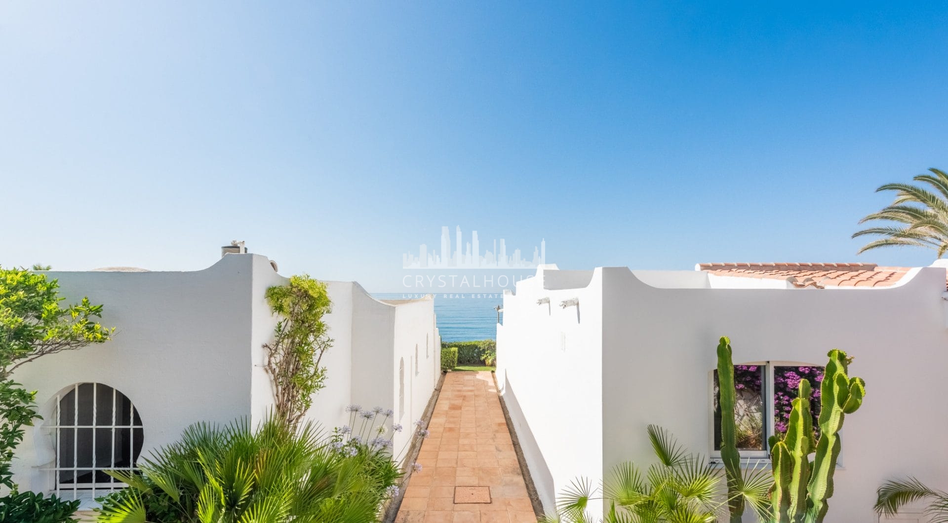 Dom szeregowy na sprzedaz w El Oasis Club, Marbella