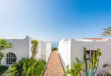 Dom szeregowy na sprzedaz w El Oasis Club, Marbella