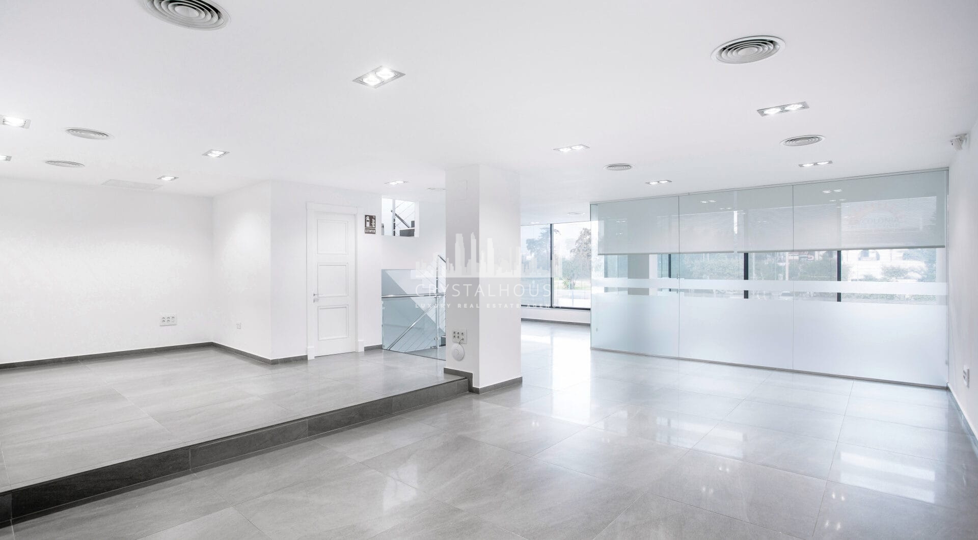 COMMERCIAL BUILDING IN THE HEART OF SAN PEDRO DE ALCANTARA