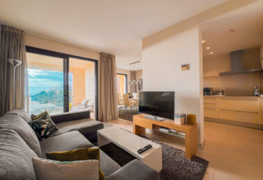 Elegant Duplex in Samara Resort, Altos de Los Monteros, Marbella