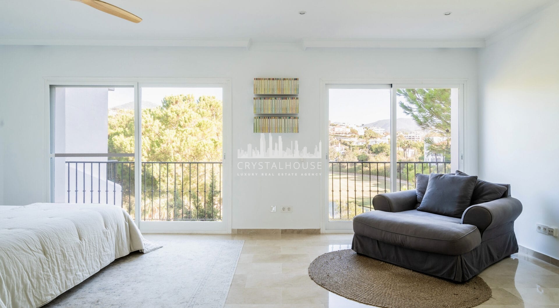 Modern townhouse with beautiful golf views!