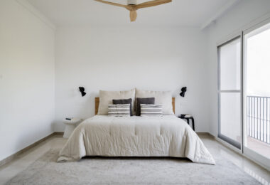 Modern townhouse with beautiful golf views!