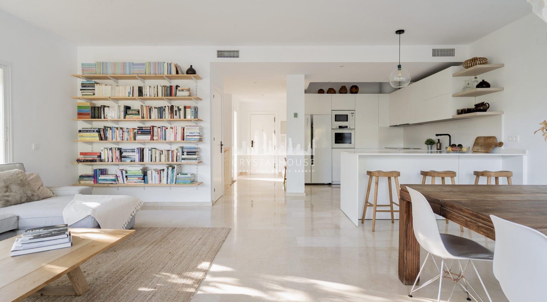 Modern townhouse with beautiful golf views!