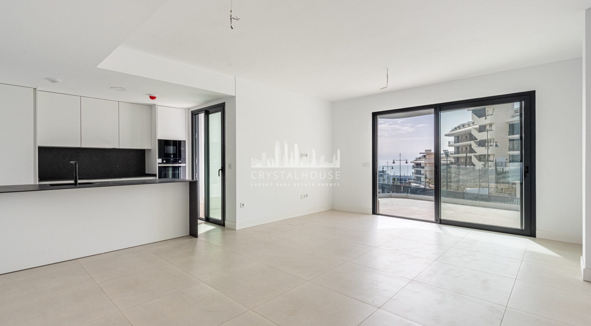 Exquisite 3-Bedroom, 2-Bathroom Apartment in Las Lomas del Higuerón