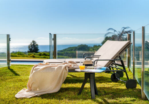 Prime location and fantastic sea views