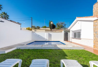 Charming 3-Bedroom Villa in Los Boliches, Fuengirola