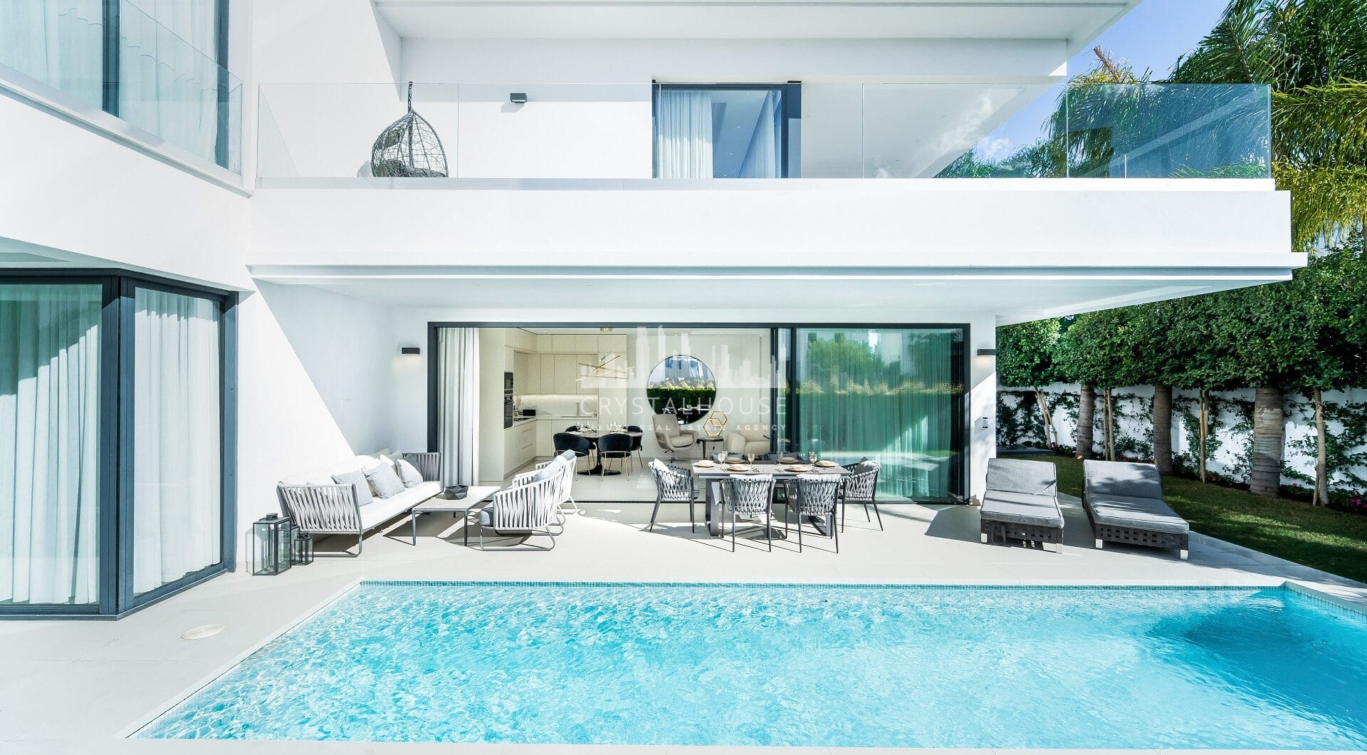 Modern Villa located in Rio Verde, Golden Mile, 100 m from the beach