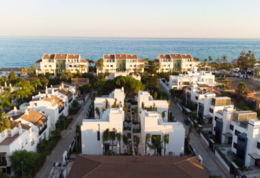 Modern Villa located in Rio Verde, Golden Mile, 100 m from the beach