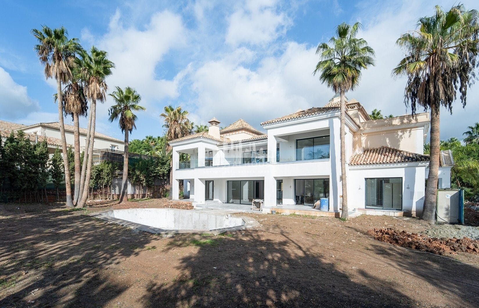 Newly build Villa Bacara for SALE!