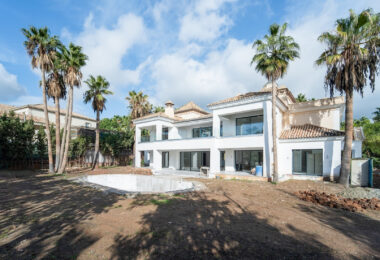 Newly build Villa Bacara for SALE!