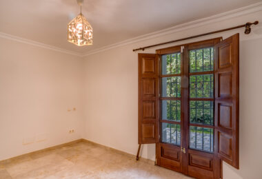 Beautiful four-bedroom townhouse located in the charming community Lomas Del Marbella Club Pueblo
