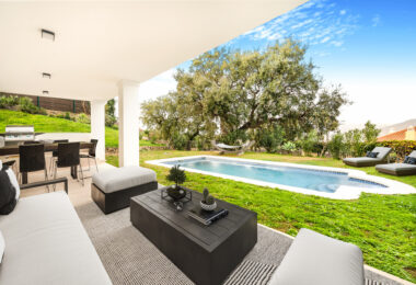 Fantastic three bedroom semi detached villa in a gated community of Monte Elviria, La Mairena