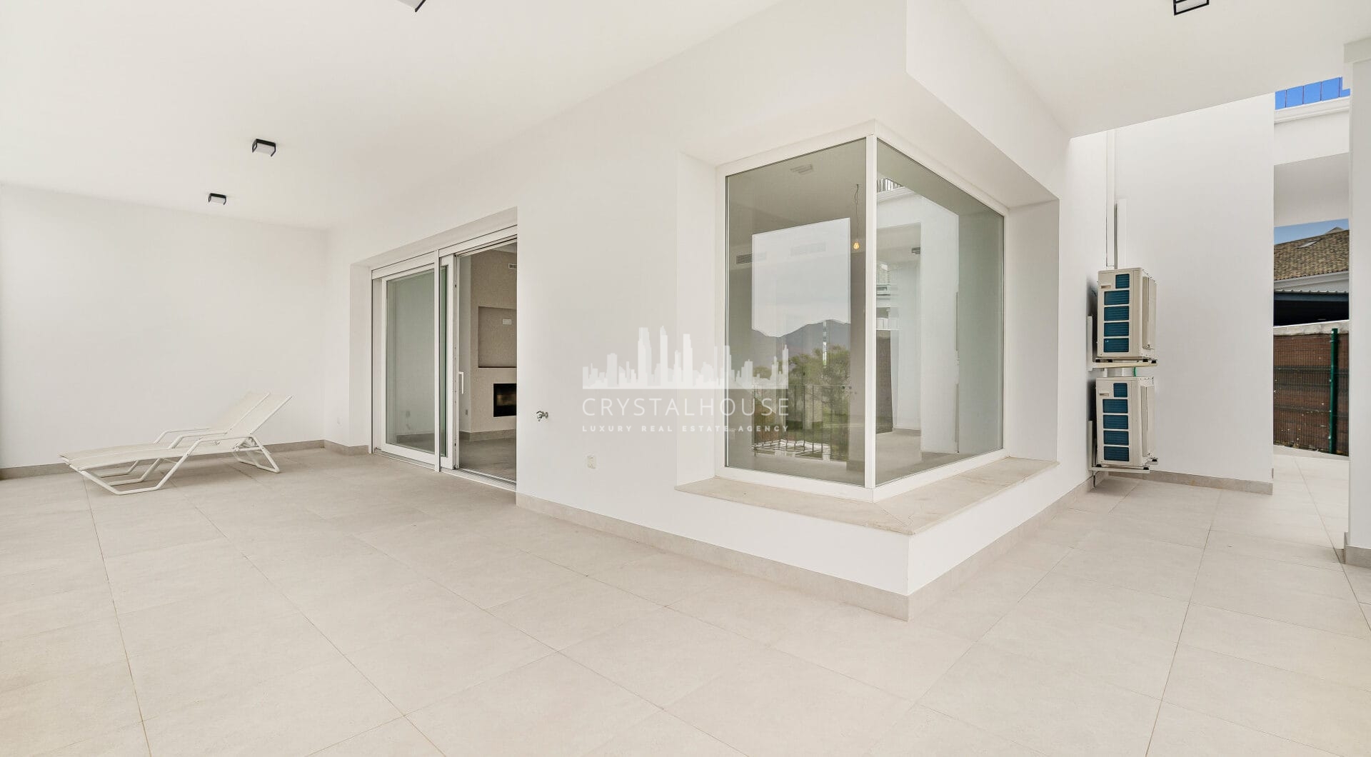 Fantastic three bedroom semi detached villa in a gated community of Monte Elviria, La Mairena