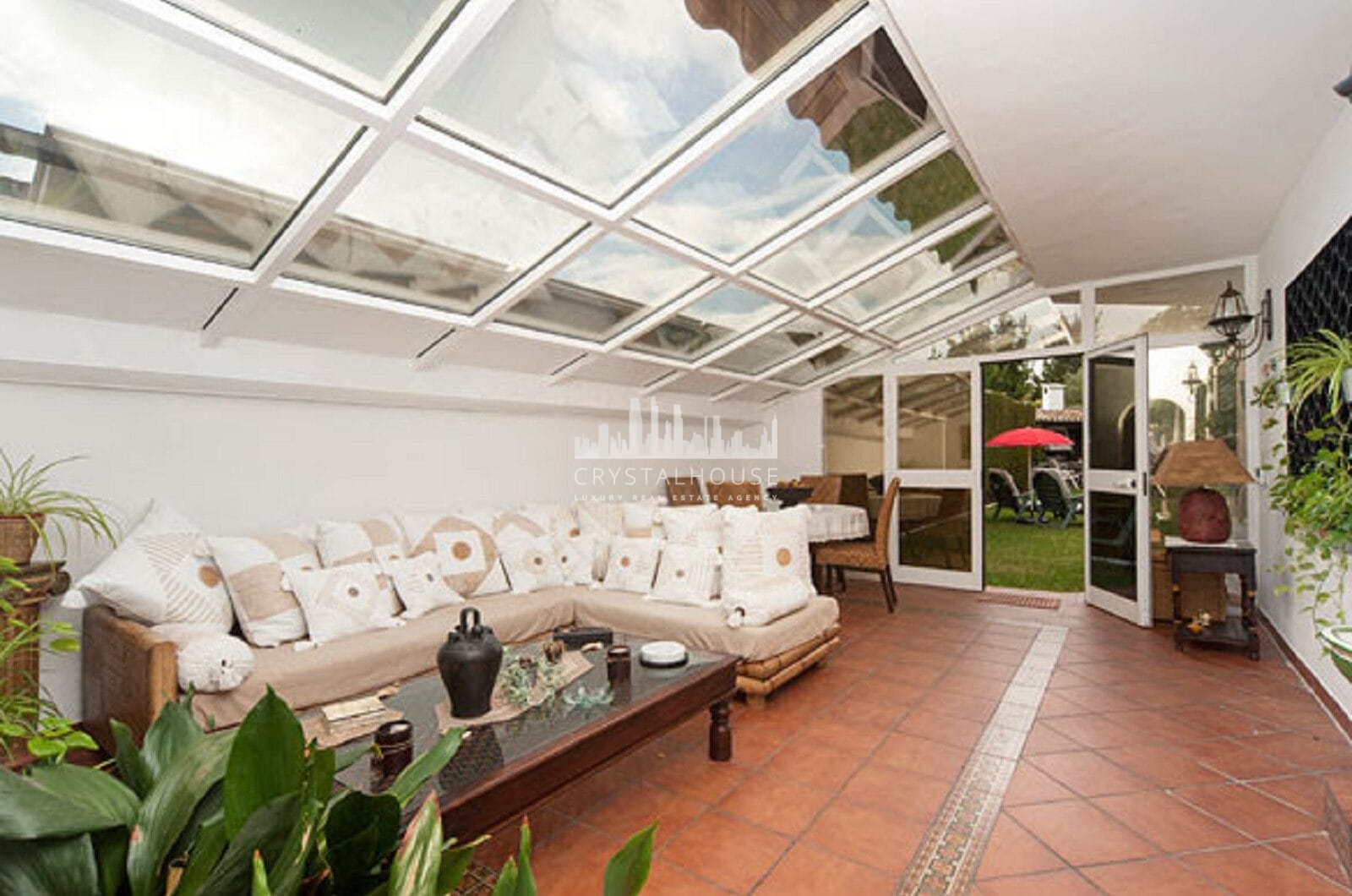 Spacious villa full of character and endless potential in Bel Air, Estepona!