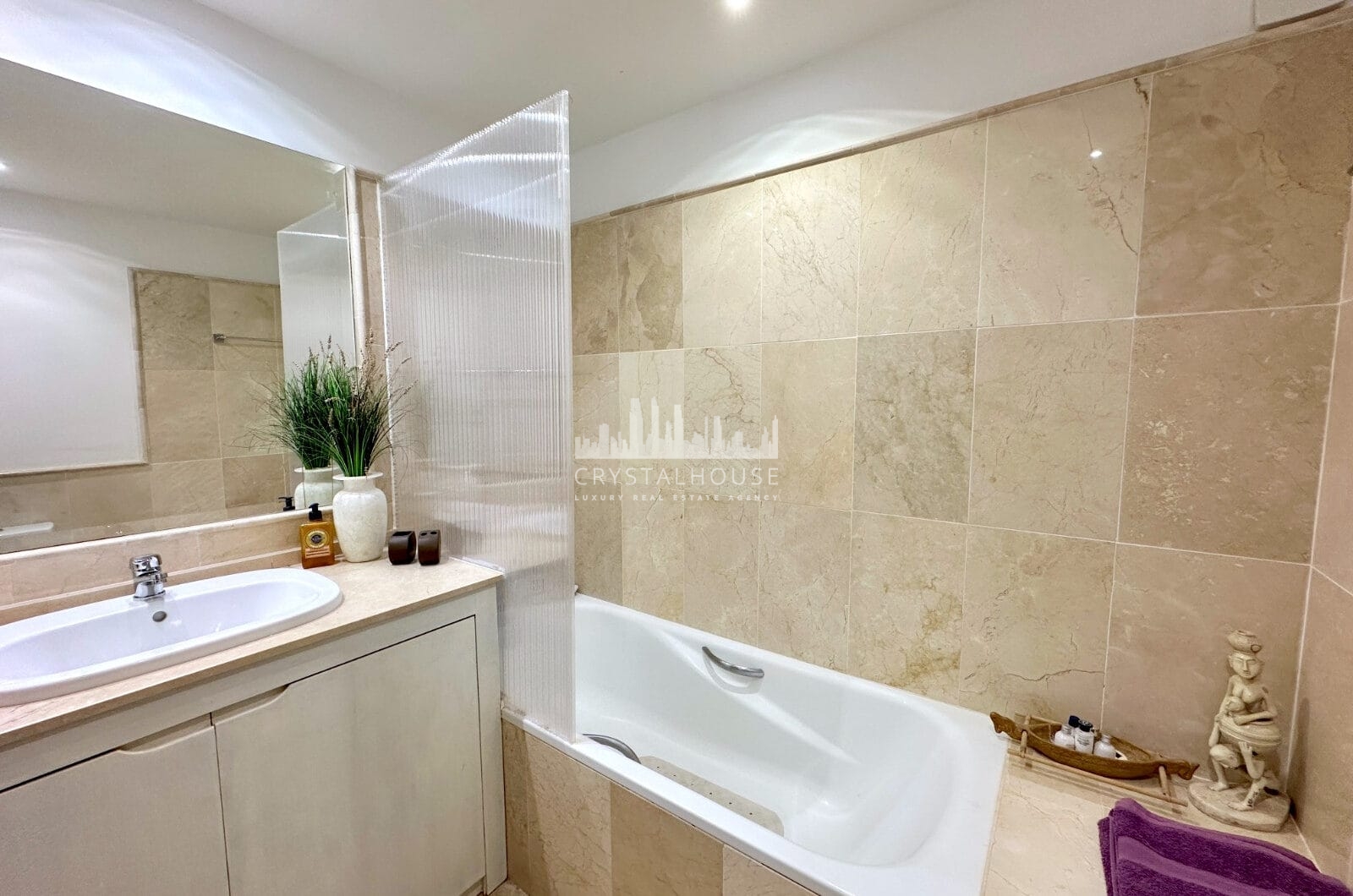 Luxurious Three-Bedroom Penthouse in El Campanario, Estepona