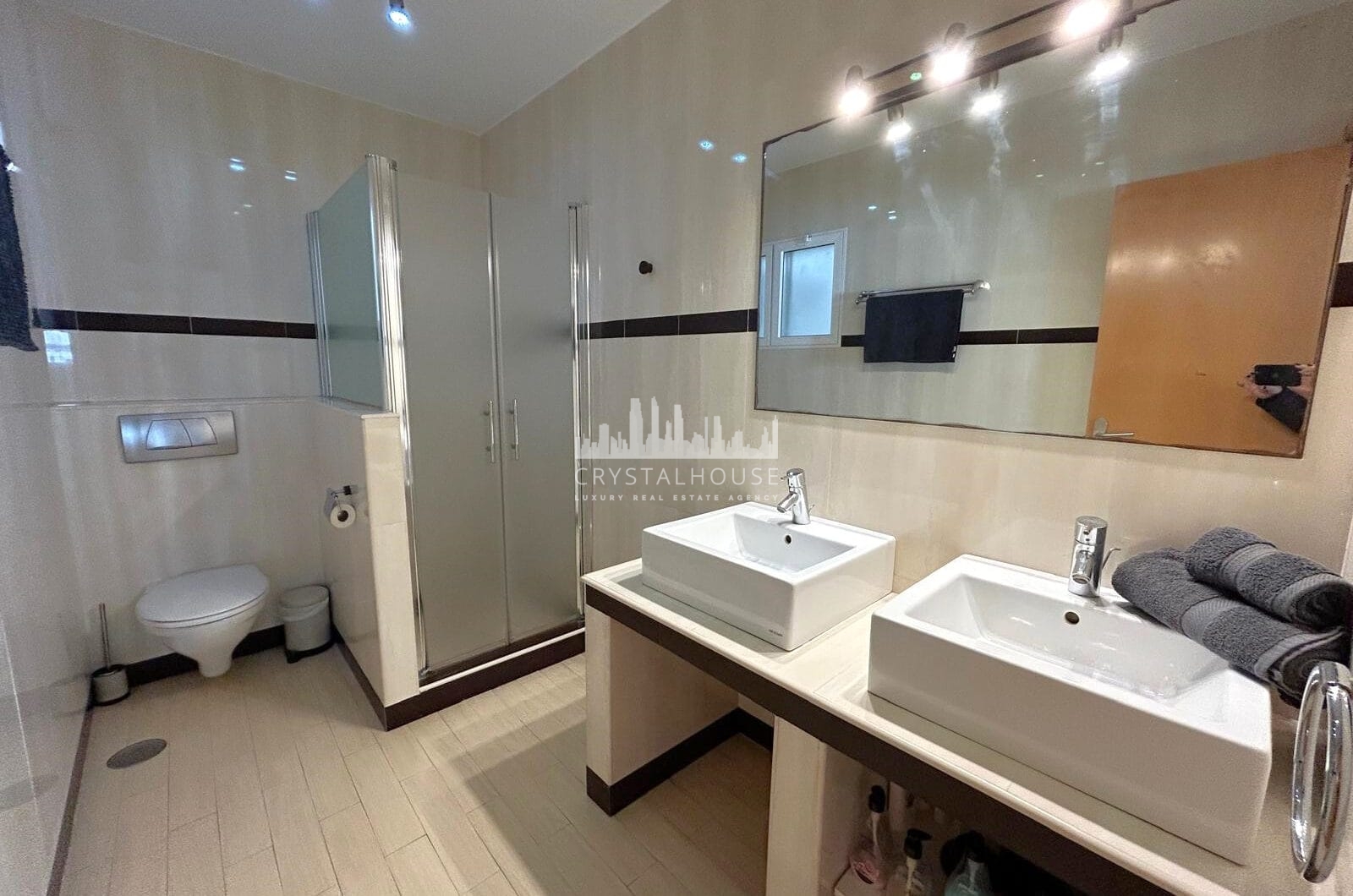 Apartment front line beach location in the heart of Estepona Town