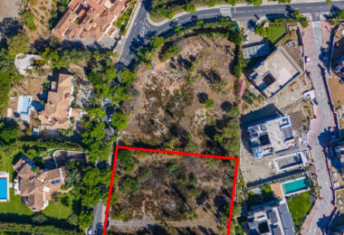 Exclusive Prime Plot for Sale in Atalaya de Rio Verde