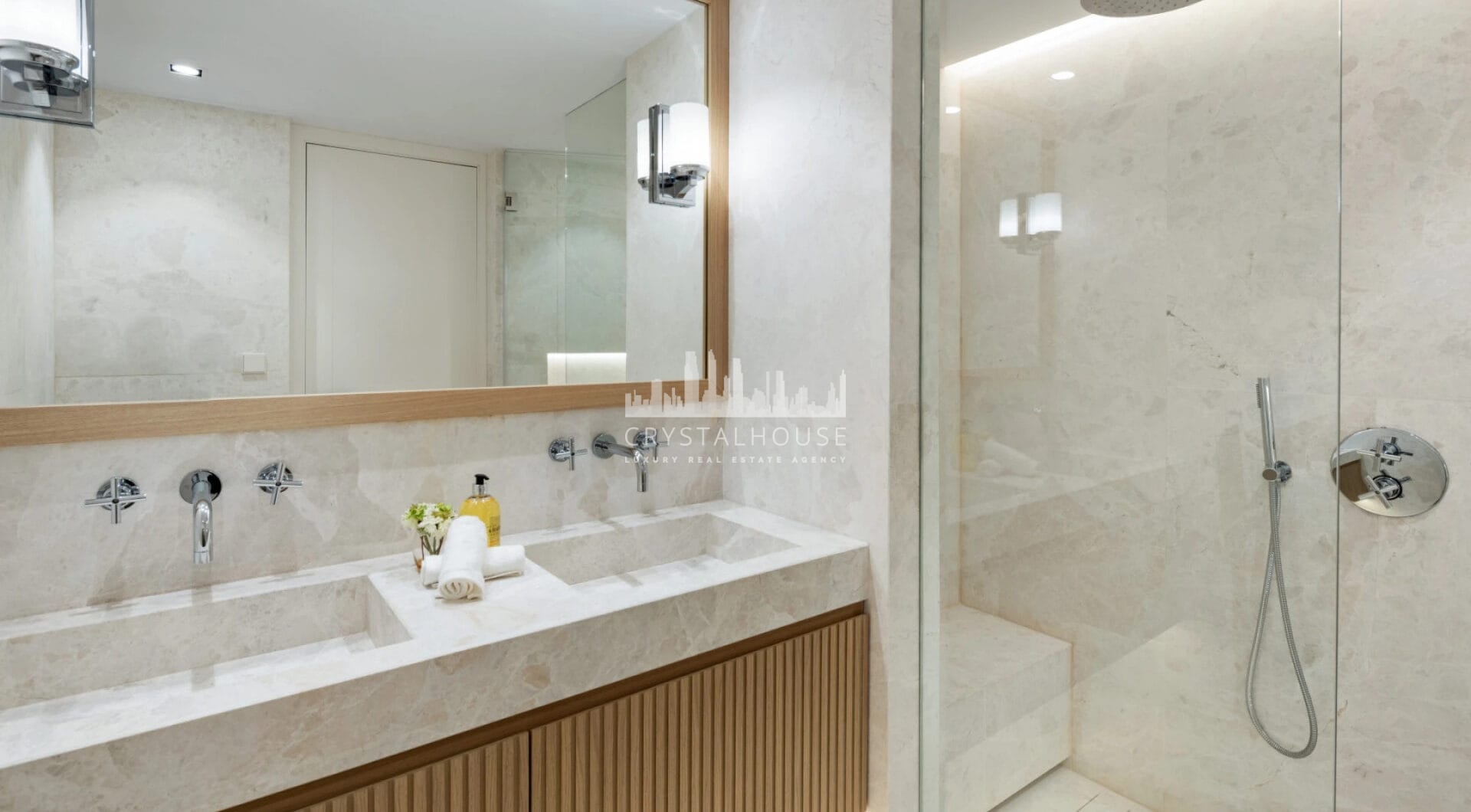 Oslo 79 – Luxurious Villa with Andalusian Charm in Nueva Andalucia
