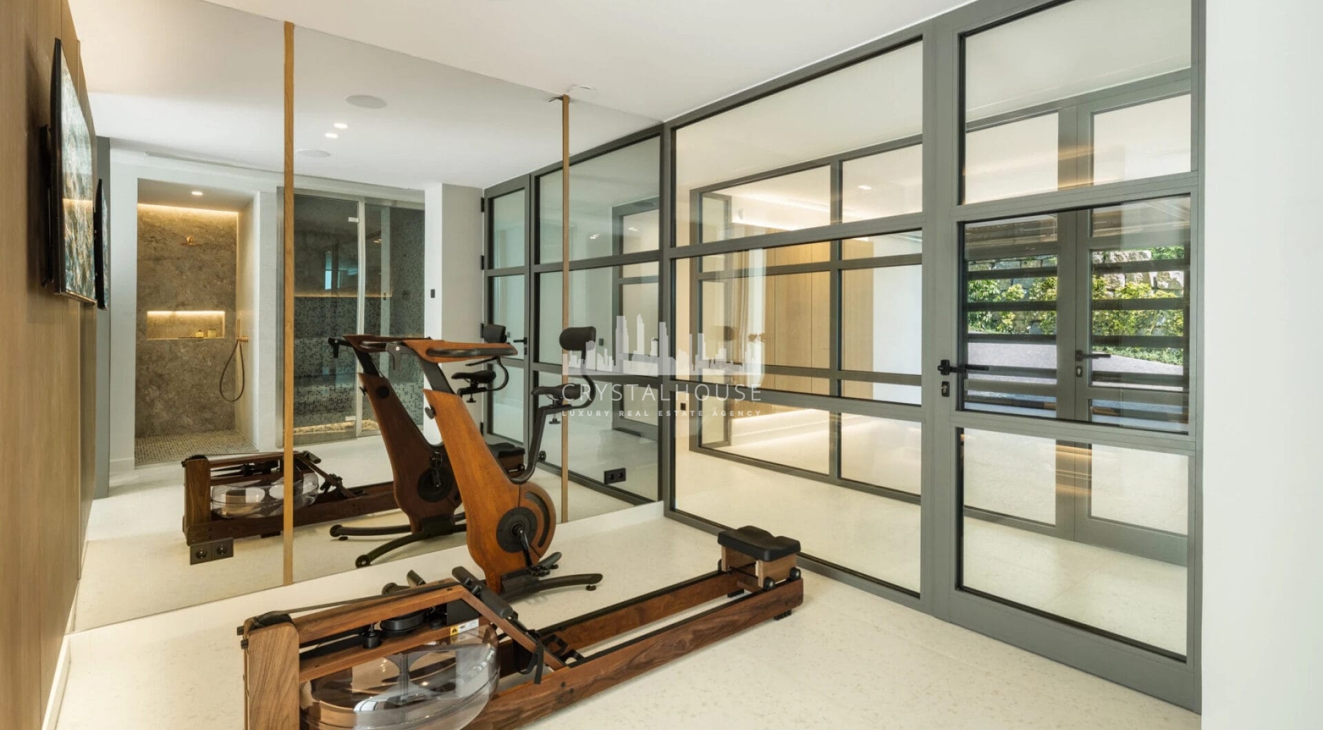 Villa Ellen – Stunning Modern Villa with Sea Views in La Quinta