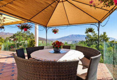 Absolutely epic candle with views to the sea, the valley, and the dawn! In Monte Elviria, Marbella East.