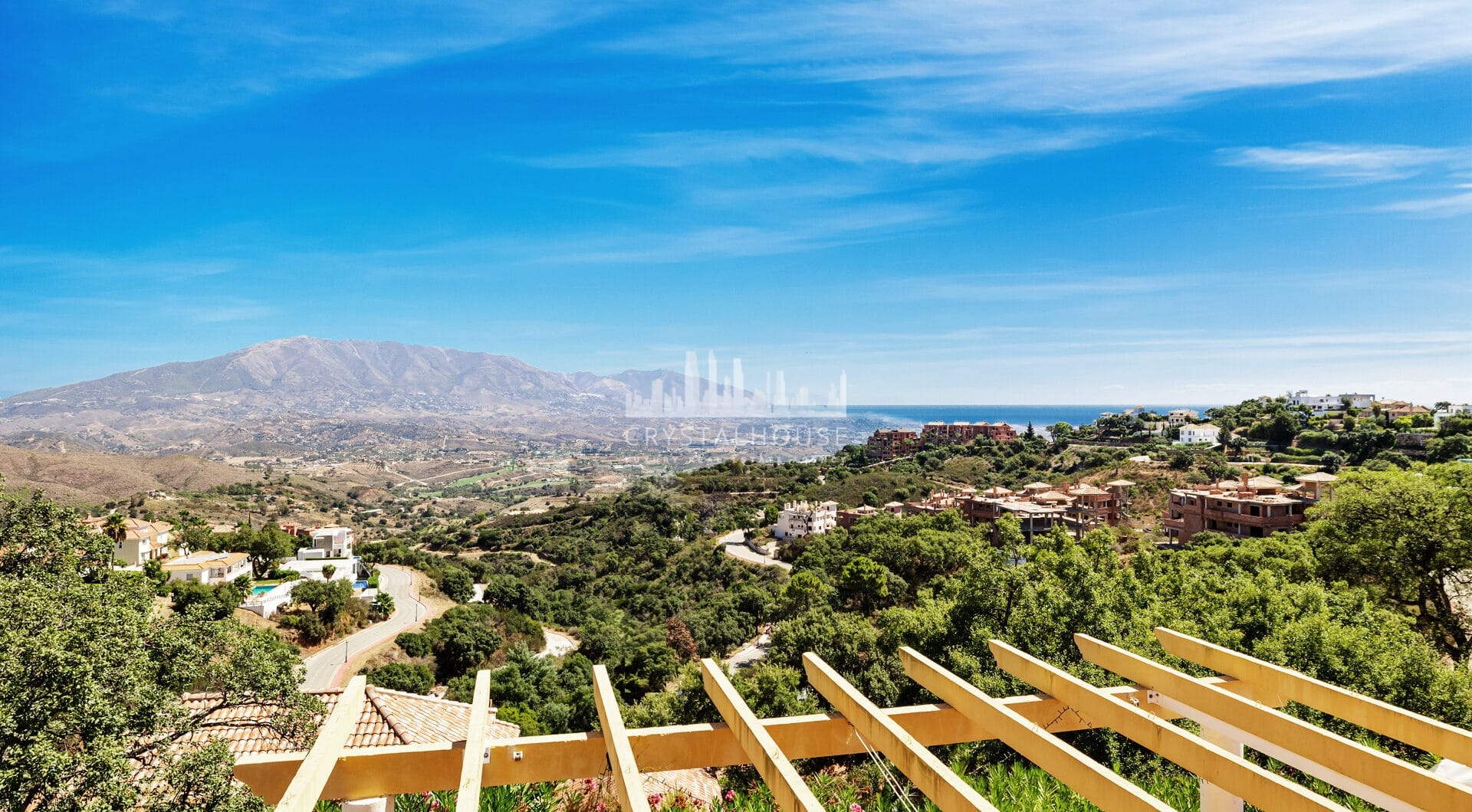 Absolutely epic candle with views to the sea, the valley, and the dawn! In Monte Elviria, Marbella East.