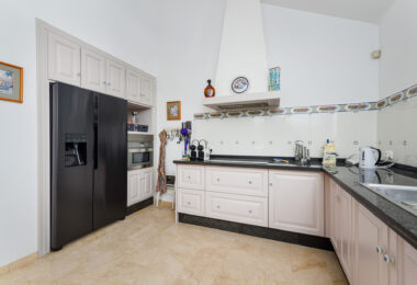 Luxury 3-Bedroom House with Private Pool in Manilva, Malaga