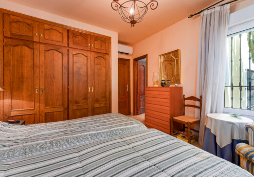 Luxury 3-Bedroom House with Private Pool in Manilva, Malaga