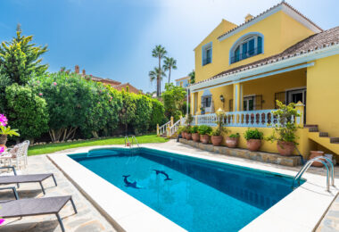 Luxury 3-Bedroom House with Private Pool in Manilva, Malaga
