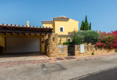Luxury 3-Bedroom House with Private Pool in Manilva, Malaga