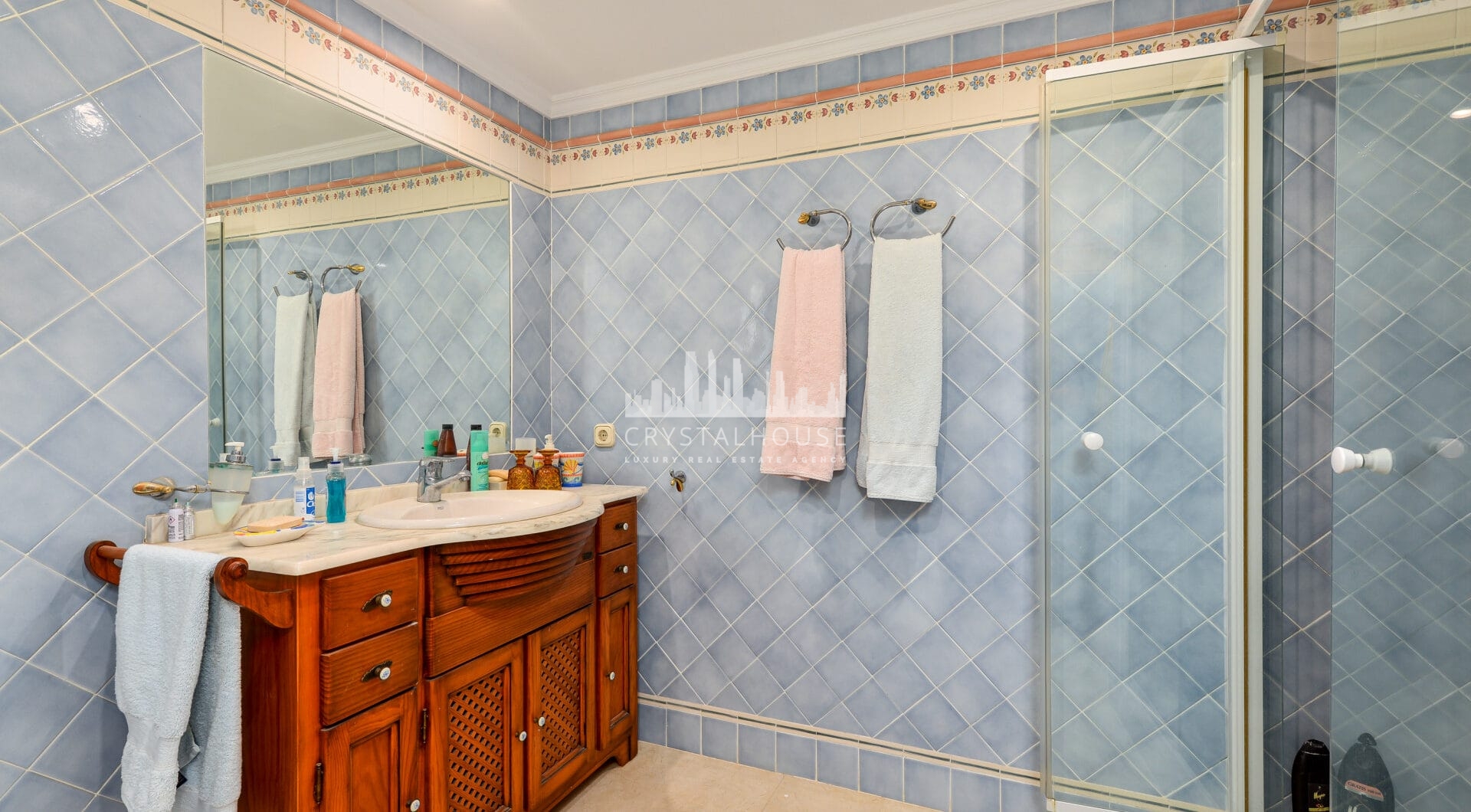 Luxury 3-Bedroom House with Private Pool in Manilva, Malaga