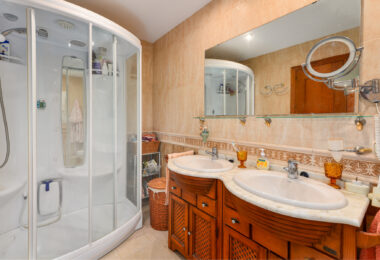 Luxury 3-Bedroom House with Private Pool in Manilva, Malaga