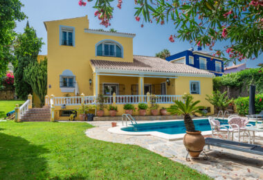 Luxury 3-Bedroom House with Private Pool in Manilva, Malaga