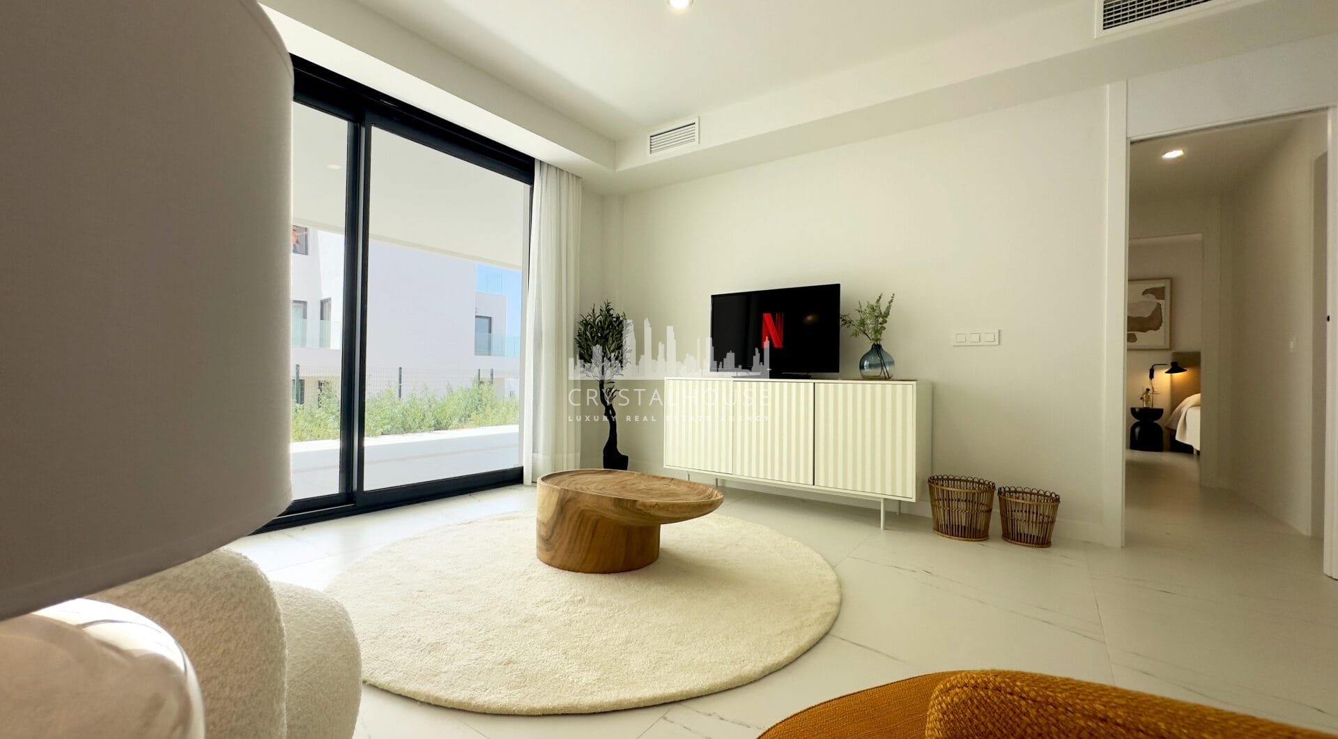 Azata Delmare  - Casares Costa - Apartments with spectacular sea views. Strategically located 250m from the beach, Azata Delmare is a complex of 74 apartments of 2 and 3 bedrooms.