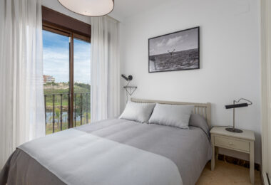 Estepona Villas For Sale next To Golf. Azata Golf Villas is a complex composed of 45 detached and semi-detached villas in a unique location, surrounded by lakes and greens in the middle of Azata Golf course.