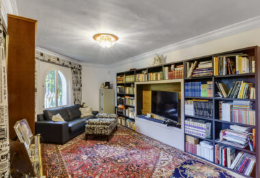 Wonderful six bedroom, south facing villa in the residential area Rocio de Nagueles, Marbella with guest apartment