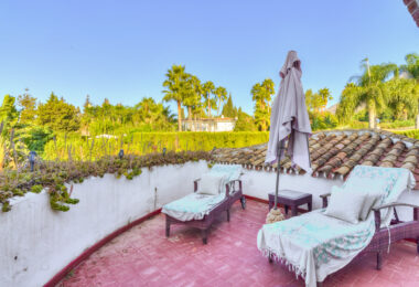 Wonderful six bedroom, south facing villa in the residential area Rocio de Nagueles, Marbella with guest apartment