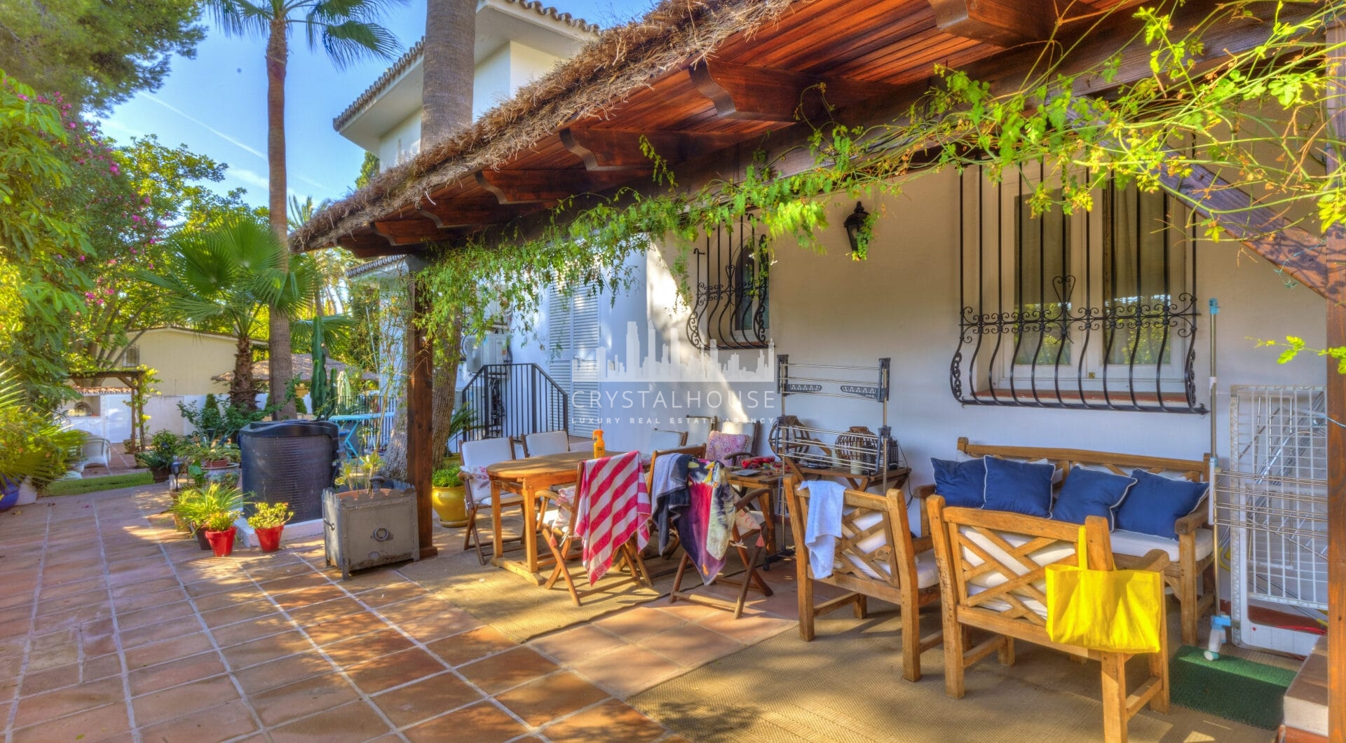 Wonderful six bedroom, south facing villa in the residential area Rocio de Nagueles, Marbella with guest apartment
