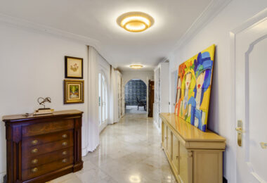 Wonderful six bedroom, south facing villa in the residential area Rocio de Nagueles, Marbella with guest apartment