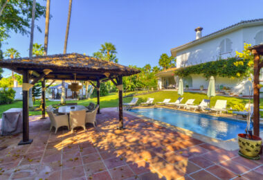 Wonderful six bedroom, south facing villa in the residential area Rocio de Nagueles, Marbella with guest apartment
