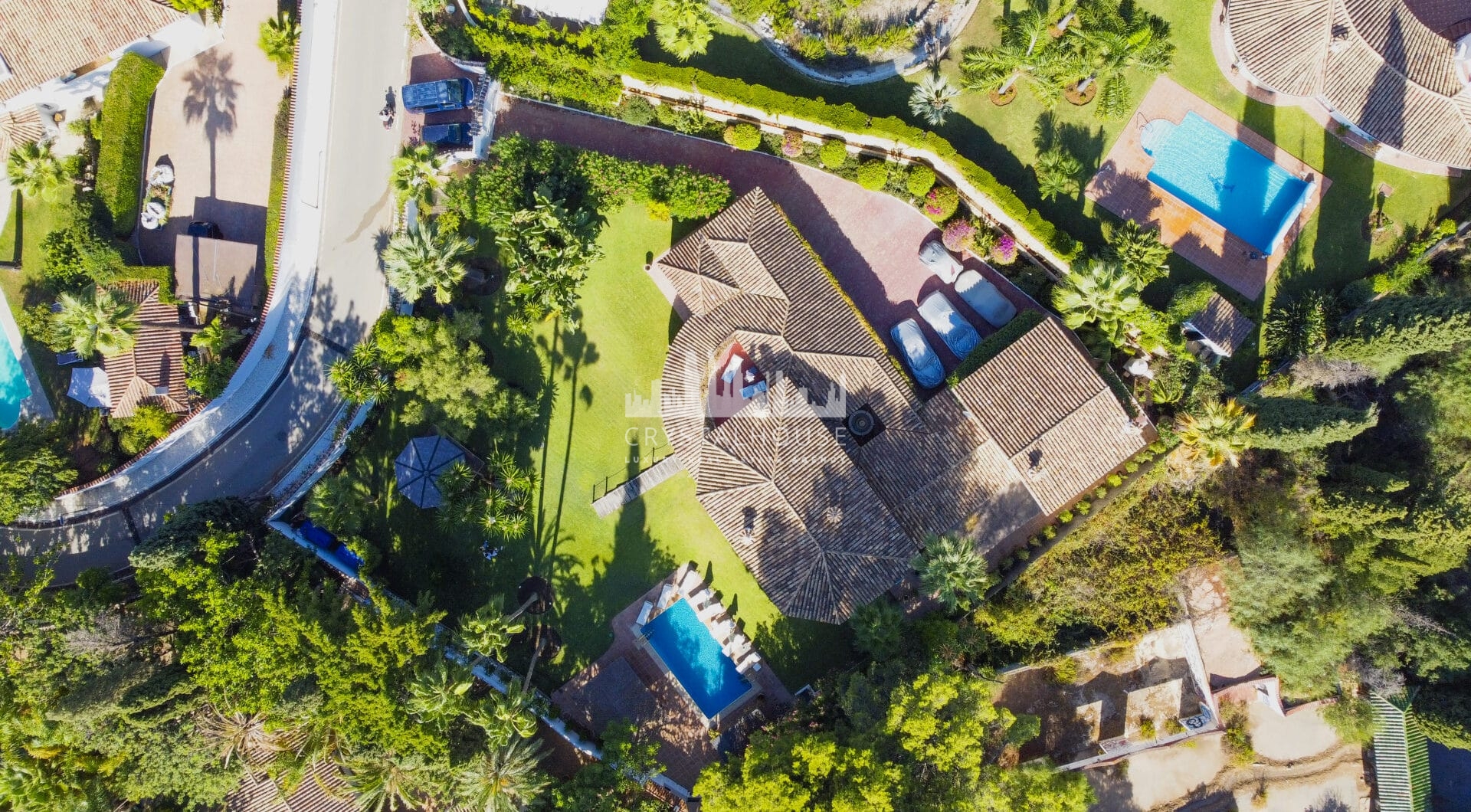 Wonderful six bedroom, south facing villa in the residential area Rocio de Nagueles, Marbella with guest apartment