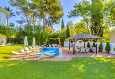 Wonderful six bedroom, south facing villa in the residential area Rocio de Nagueles, Marbella with guest apartment