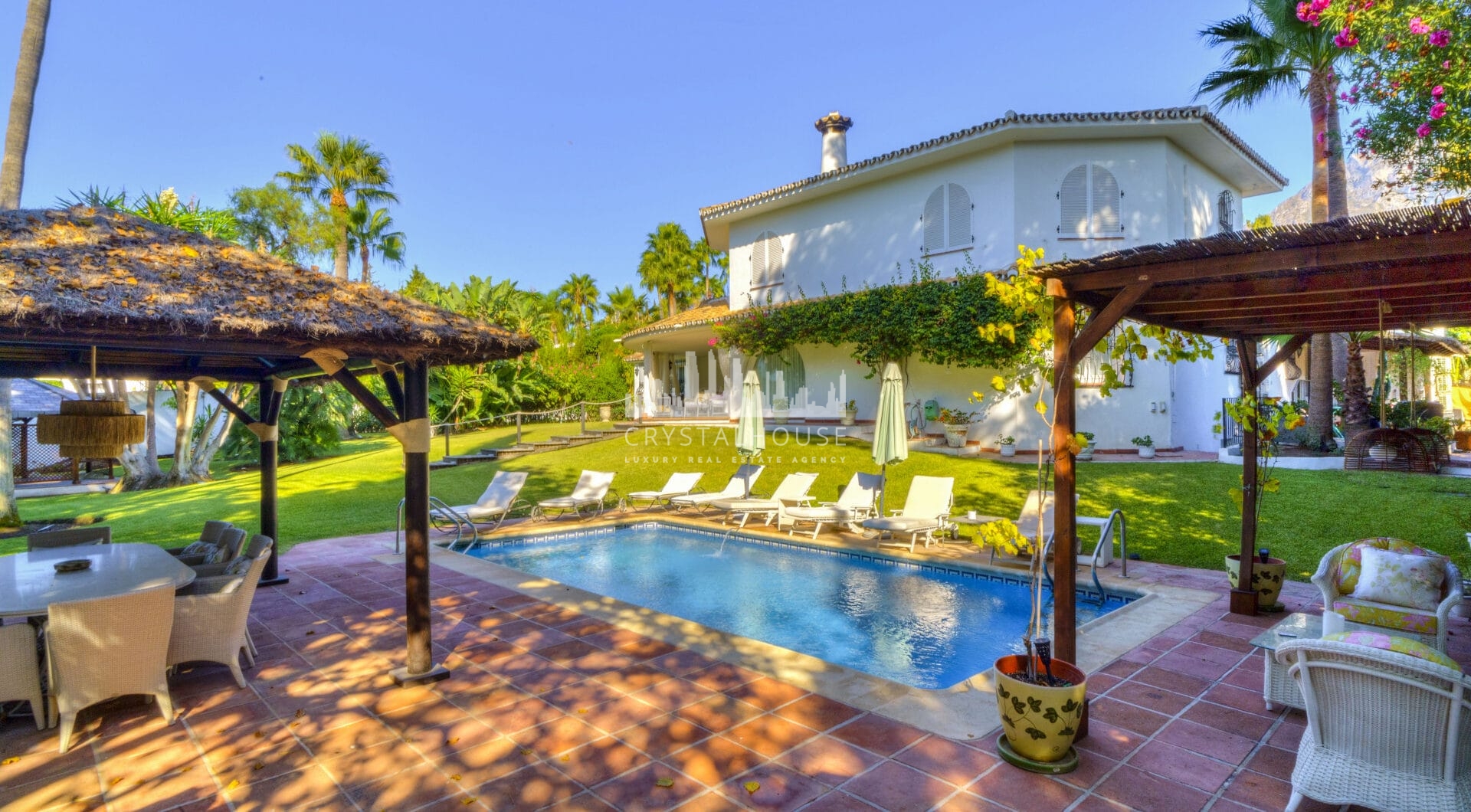 Wonderful six bedroom, south facing villa in the residential area Rocio de Nagueles, Marbella with guest apartment