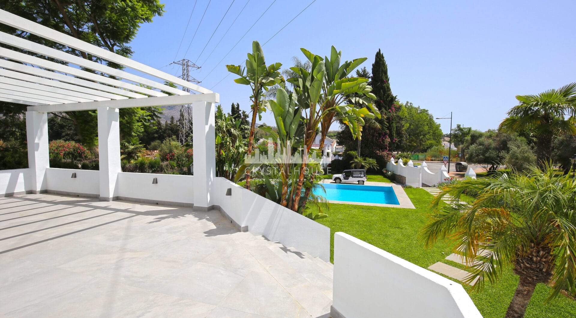 5 Bedroom Fully Refurbished Townhouse - Nueva Andalucía